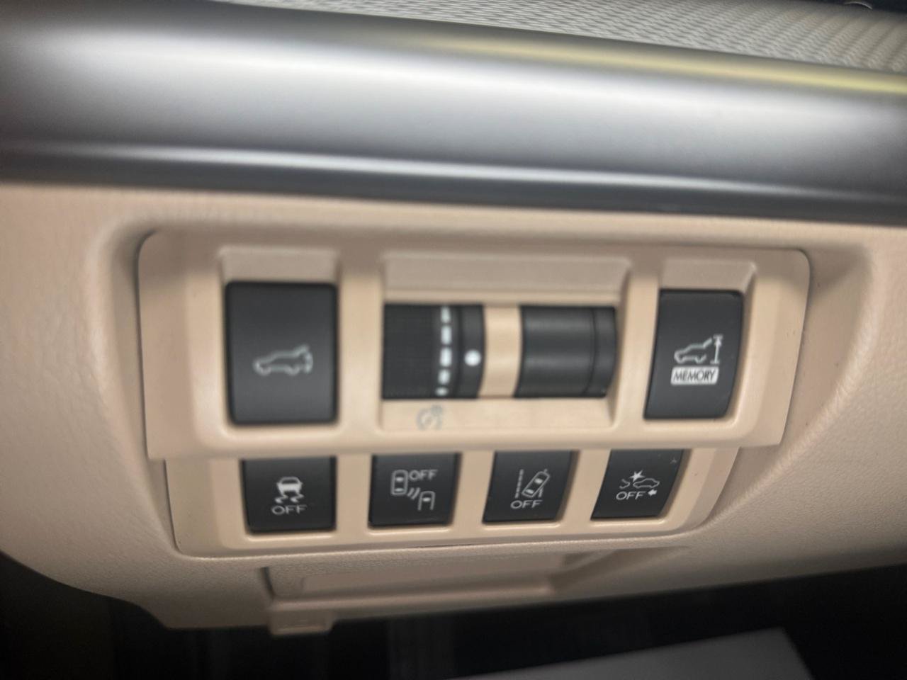 Used 2019 Subaru Outback 2.5i Premium AWD/4WD image 17