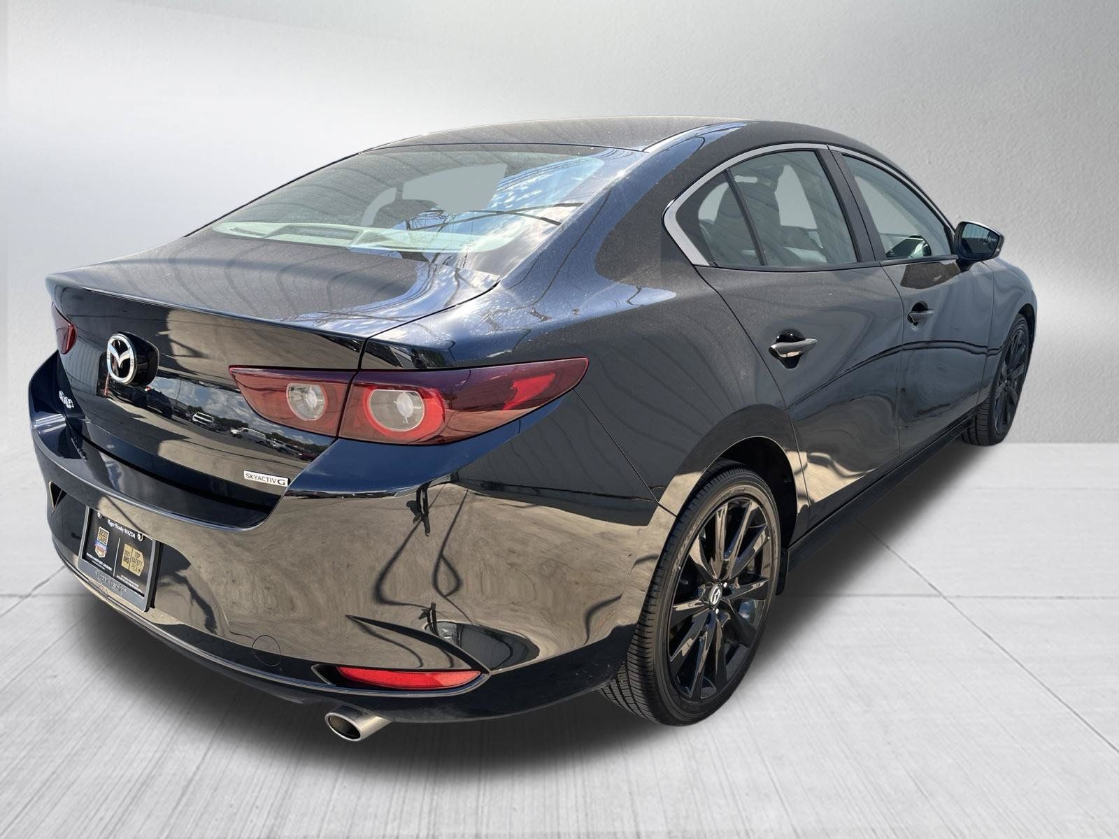 Certified 2025 MAZDA MAZDA3 s FWD image 9