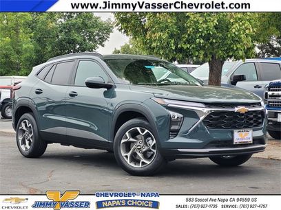 New 2025 Chevrolet Trax LT w/ Driver Confidence Package