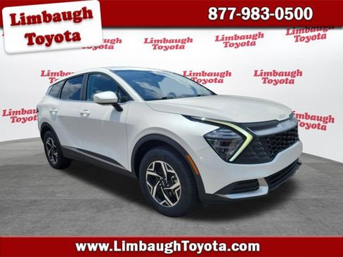 Used 2024 Kia Sportage LX AWD/4WD image 1