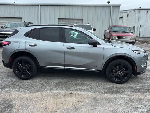 Used 2024 Buick Envision Sport Touring AWD/4WD image 8