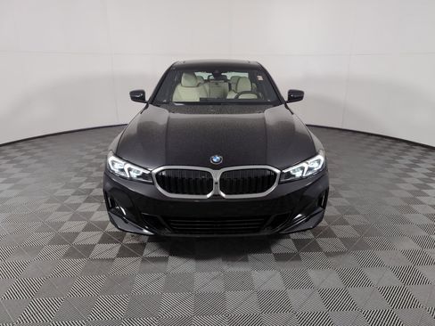 Used 2025 BMW 330i Sedan w/ Convenience Package image 5