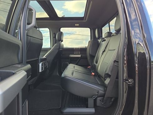 Used 2019 Ford F250 Lariat w/ Lariat Ultimate Package AWD/4WD image 12