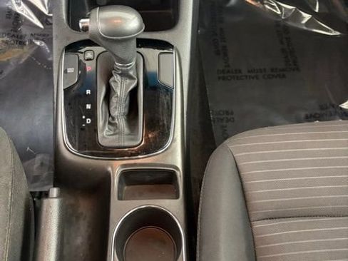 Used 2017 Kia Forte LX w/ LX Popular Package image 15