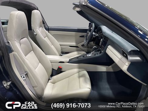 Used 2017 Porsche 911 Targa 4S AWD/4WD image 18