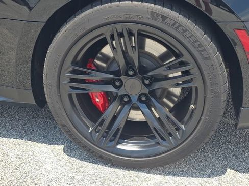 Used 2022 Chevrolet Camaro ZL1 RWD image 10
