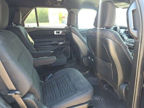 Used 2020 Ford Explorer XLT w/ Comfort Package AWD/4WD image 13