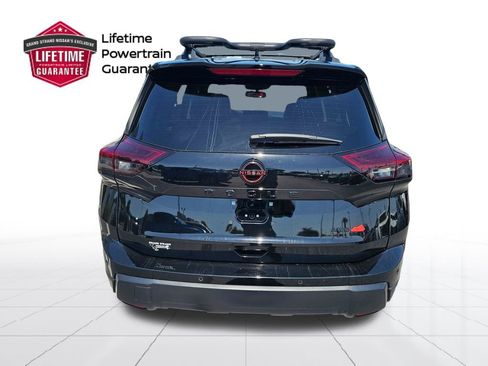 Used 2025 Nissan Rogue SV w/ Rock Creek Premium Package image 8