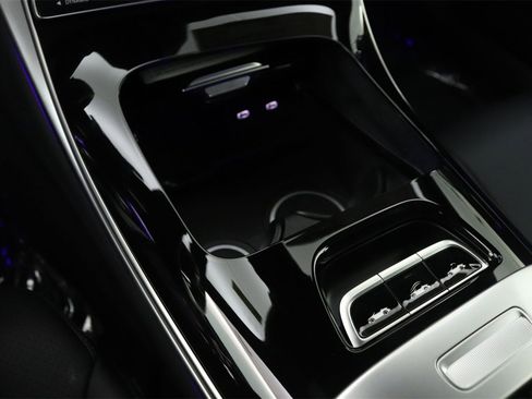 New 2025 Mercedes-Benz CLE 300 4MATIC Cabriolet image 7