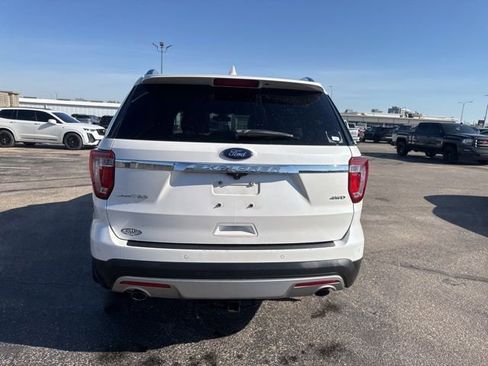 Used 2017 Ford Explorer Limited w/ Equipment Group 301A image 6