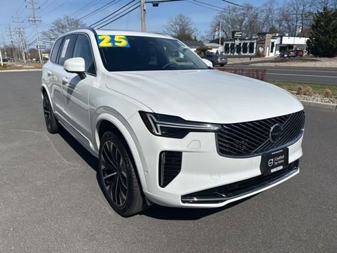 Certified 2025 Volvo XC90 B6 Plus AWD/4WD image 6