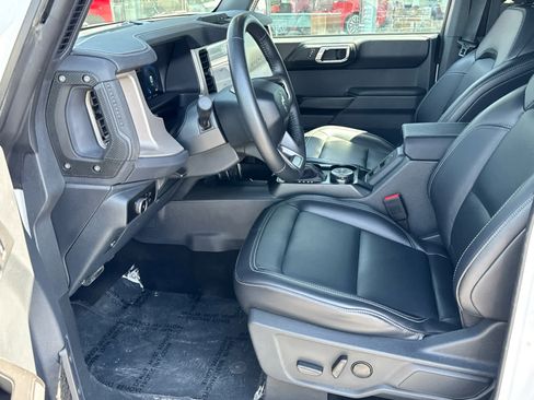 Certified 2025 Ford Bronco Outer Banks AWD/4WD image 25