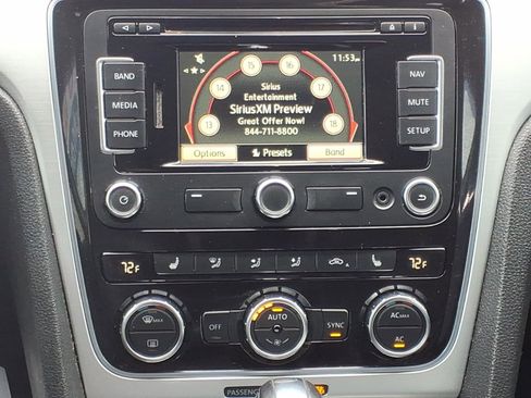 Used 2012 Volkswagen Passat 2.5 SE FWD image 6