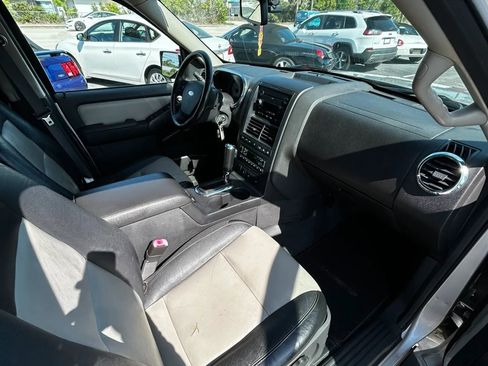 Used 2007 Ford Explorer Sport Trac Limited AWD/4WD image 15