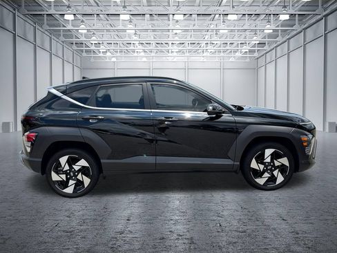 Used 2024 Hyundai Kona Limited AWD/4WD image 8
