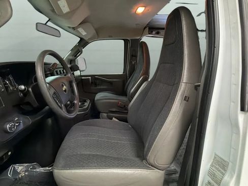Used 2019 Chevrolet Express 2500 w/ Driver Convenience Package RWD image 17