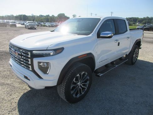 New 2026 GMC Canyon Denali AWD/4WD image 10