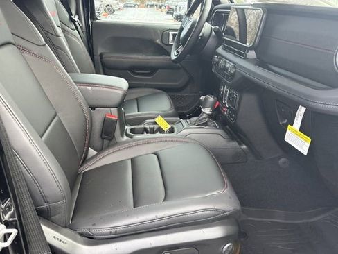 New 2026 Jeep Gladiator Rubicon image 13