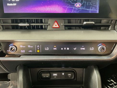 Used 2023 Kia Sportage SX FWD image 26