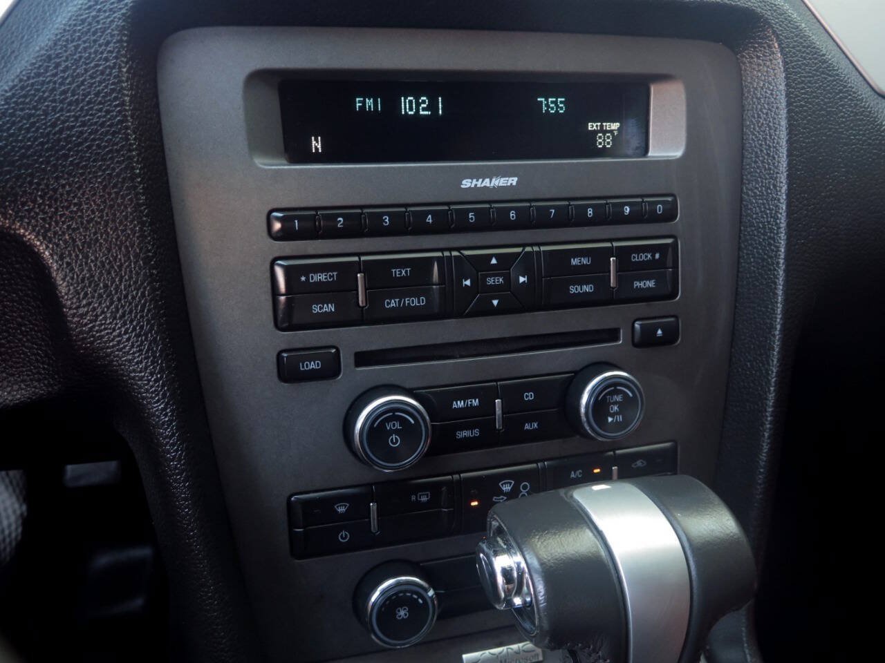 Used 2011 Ford Mustang GT Premium RWD image 10