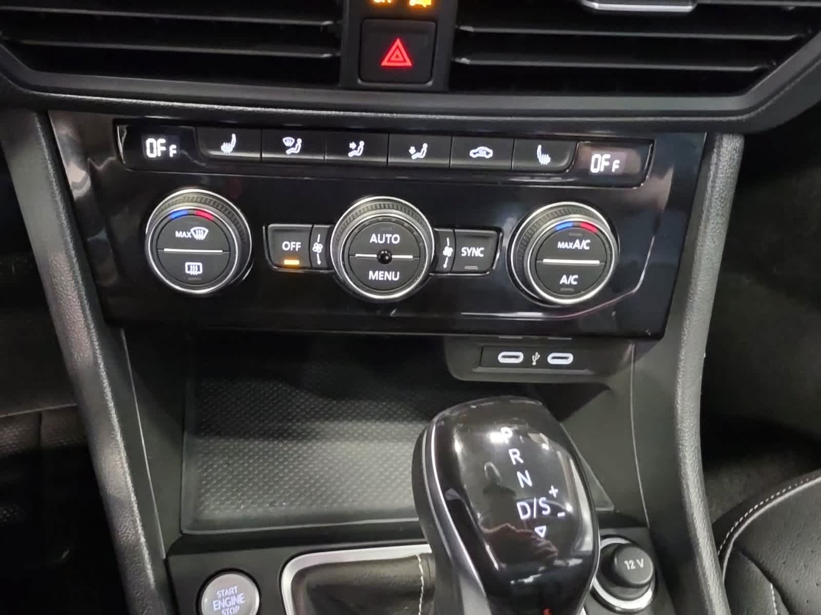 Used 2024 Volkswagen Jetta SE FWD image 26