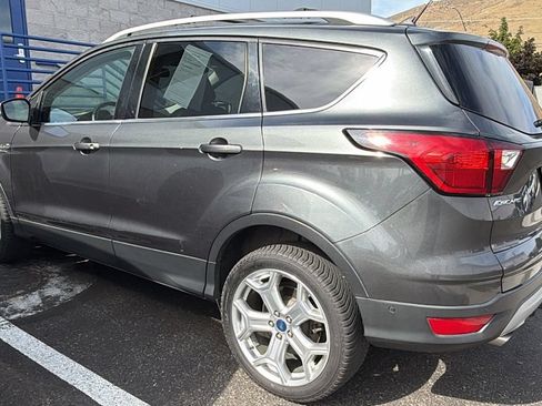 Used 2019 Ford Escape Titanium AWD/4WD image 3