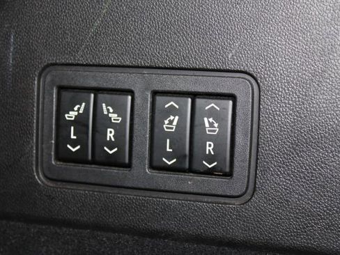 Used 2023 Cadillac XT6 Sport image 28