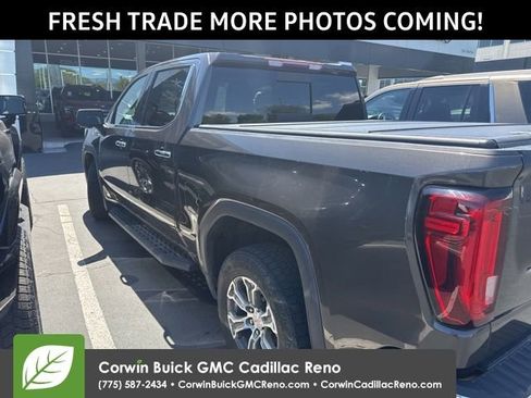 Used 2019 GMC Sierra 1500 SLT w/ SLT Convenience Package AWD/4WD image 2