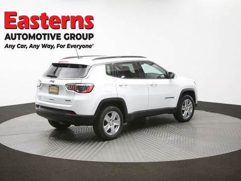 Used 2022 Jeep Compass Latitude w/ Convenience Group AWD/4WD image 40