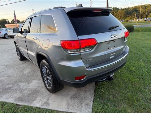 Used 2017 Jeep Grand Cherokee Limited w/ Luxury Group II AWD/4WD image 8