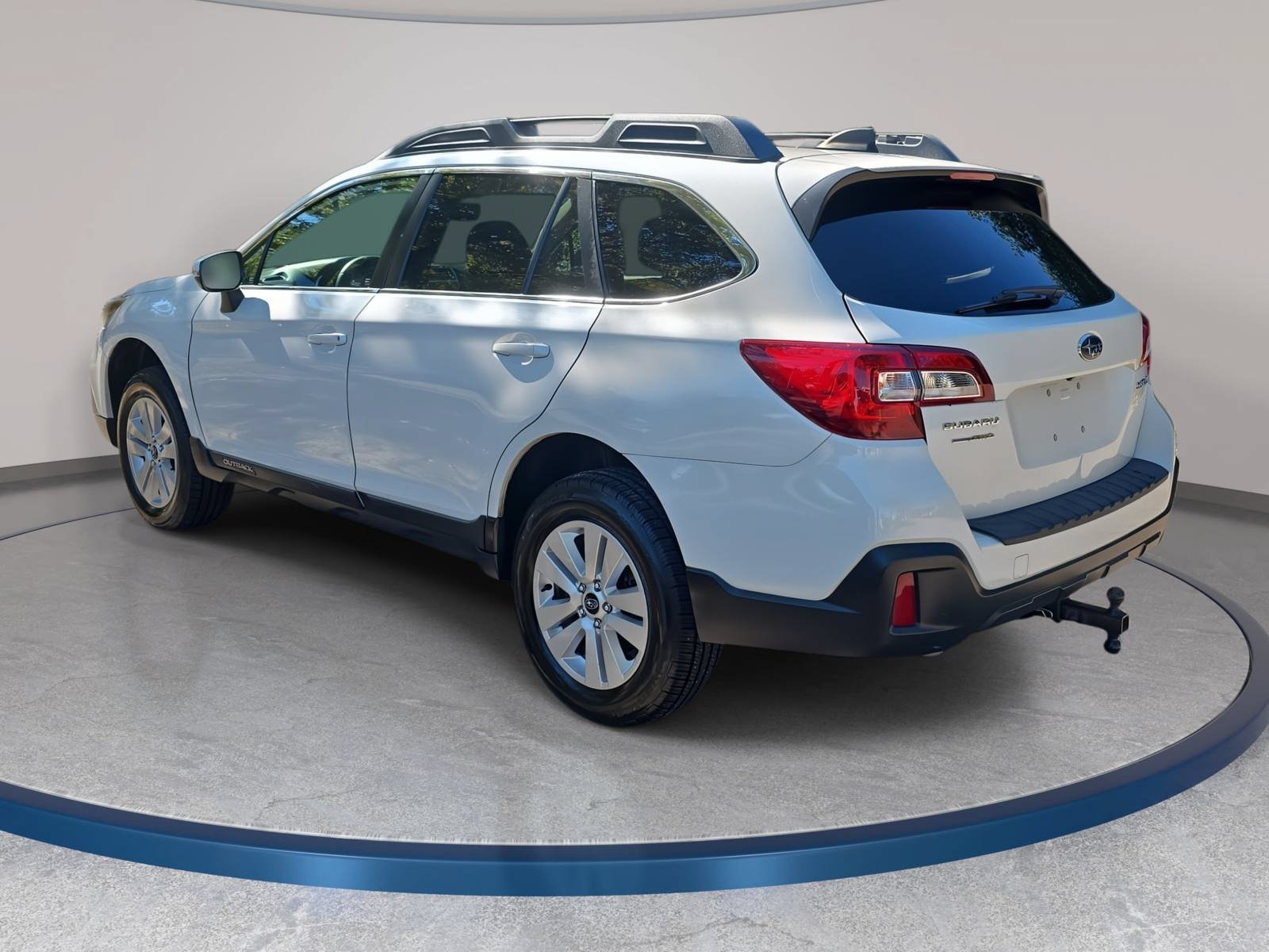 Used 2019 Subaru Outback 2.5i Premium AWD/4WD image 7