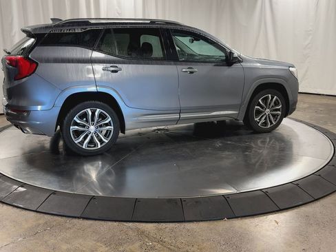 Used 2018 GMC Terrain Denali w/ Advanced Safety Package image 2