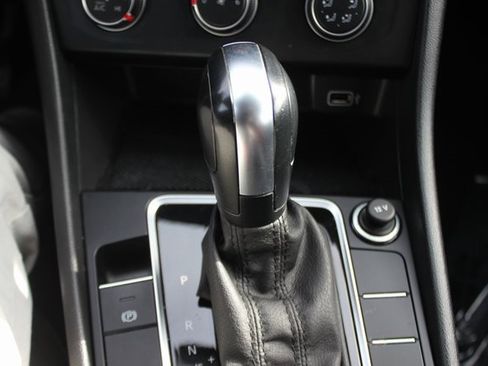 Used 2019 Volkswagen Jetta S w/ Driver Assistance Package image 8