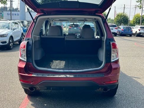 Used 2012 Subaru Forester 2.5X Limited AWD/4WD image 12