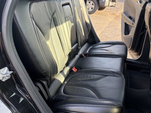 Used 2015 Lincoln MKC FWD w/ Equipment Group 101A Select image 11