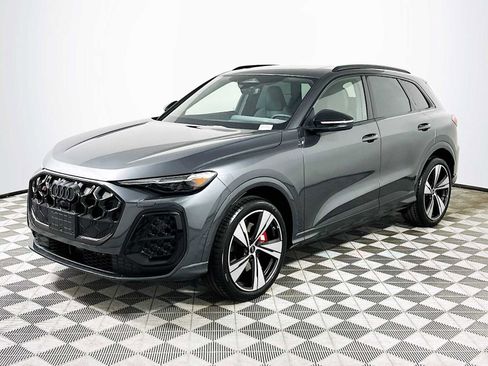 New 2025 Audi SQ5 Prestige image 3