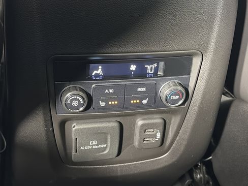 Used 2022 Buick Enclave Avenir w/ Avenir Technology Package AWD/4WD image 19