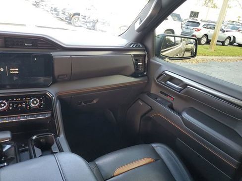 Used 2023 GMC Sierra 1500 AT4 w/ AT4 Premium Package image 15