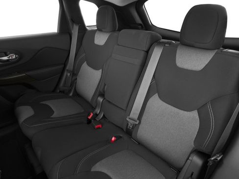 Certified 2016 Jeep Cherokee Sport image 14