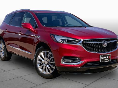 Used 2019 Buick Enclave Premium w/ Experience Buick Package FWD image 3