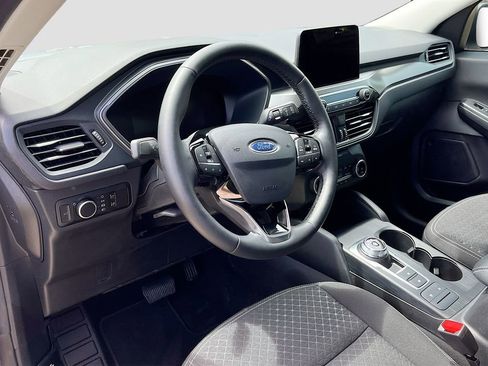Used 2025 Ford Escape Active w/ Cold Weather Package FWD image 9
