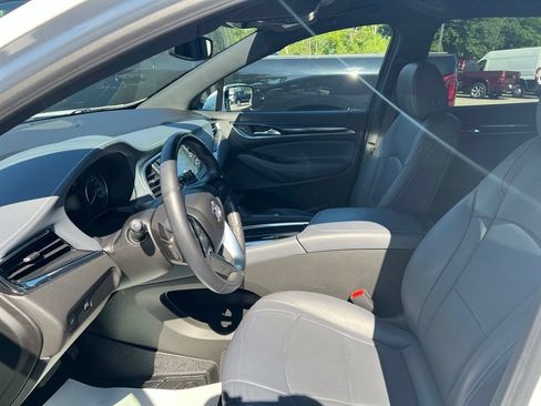 Used 2024 Buick Enclave Essence w/ Sport Touring Edition AWD/4WD image 6