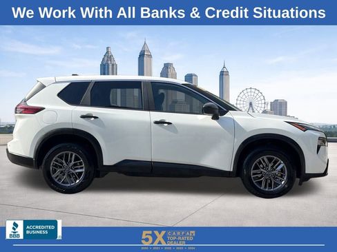 Used 2024 Nissan Rogue S image 26