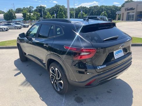 New 2026 Chevrolet Trax RS w/ Driver Confidence Package FWD image 4