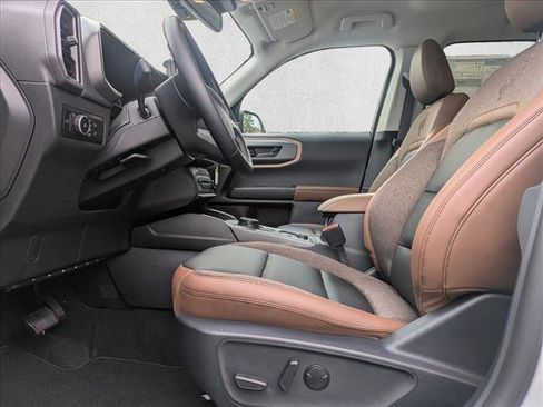 New 2025 Ford Bronco Sport Outer Banks image 4