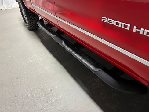 Used 2019 Chevrolet Silverado 2500 LTZ w/ LTZ Plus Package image 10