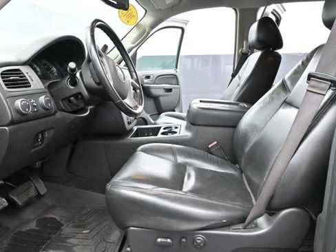 Used 2013 Chevrolet Silverado 2500 LTZ w/ LTZ Plus Package image 11
