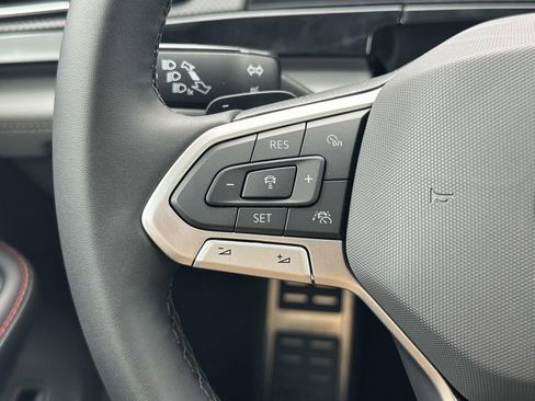 New 2026 Volkswagen Atlas Peak Edition AWD/4WD image 18