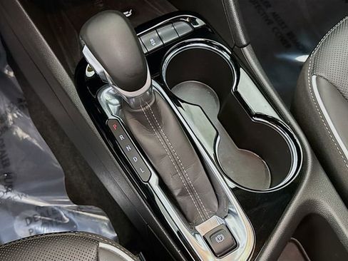 Used 2024 Buick Encore GX Avenir w/ Avenir Technology Package image 18