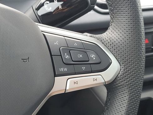 New 2026 Volkswagen Tiguan SE R-Line image 19